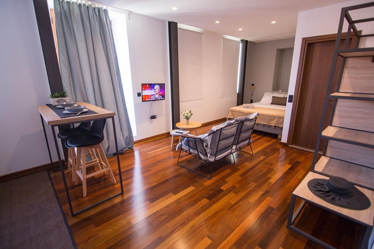 Sofita Hotel Превеза Экстерьер фото